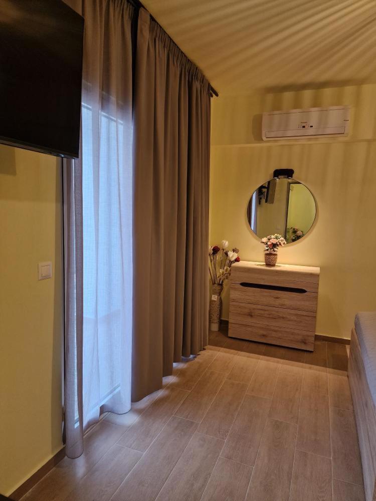 Solymar Prive Apartment Archangelos  Exterior photo